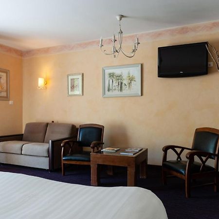 Hotel La Gentilhommiere นุย-แซ็ง-ฌอร์ฌ ภายนอก รูปภาพ